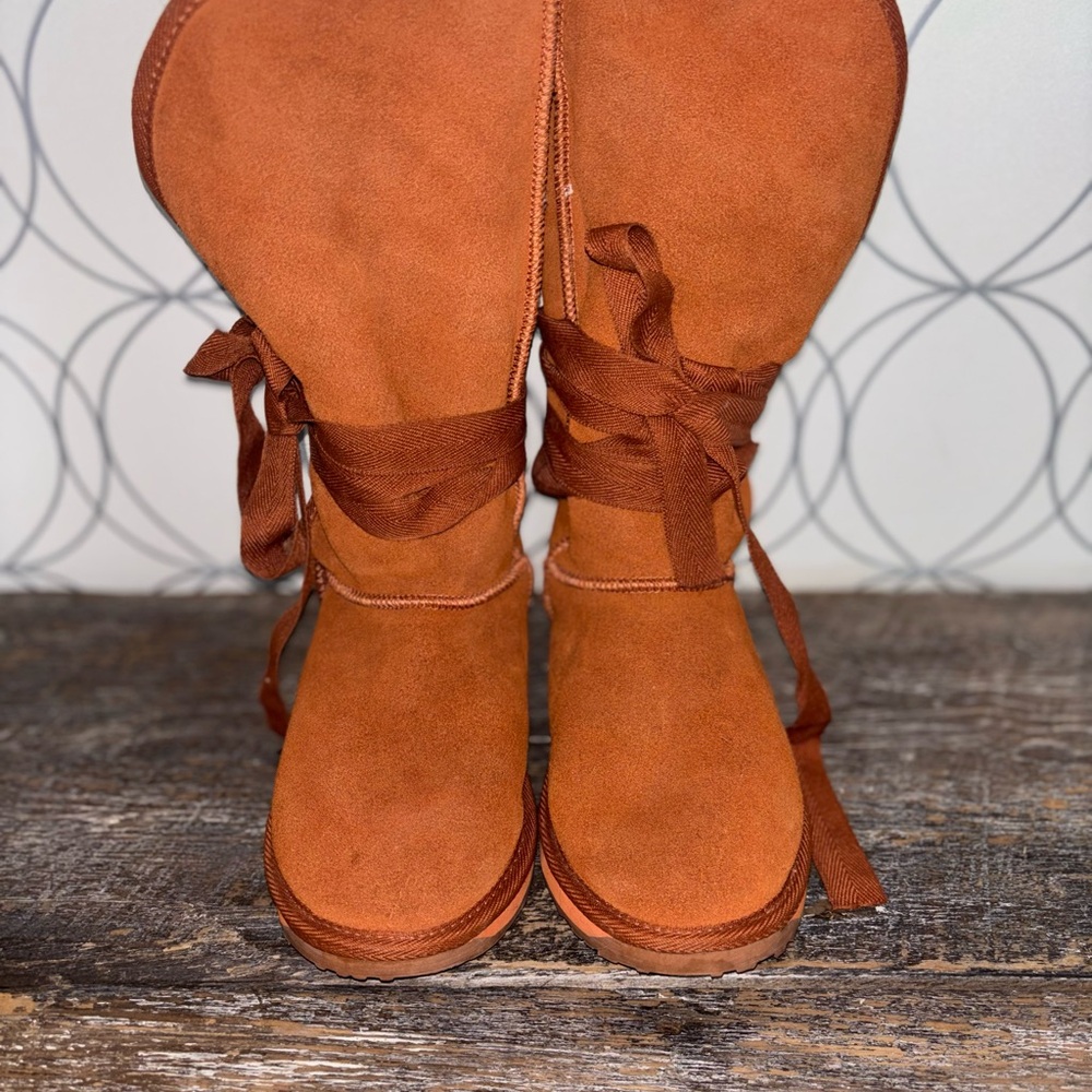 EMU Australia Sheepskin Suede Tie Boots Wool Lined Winter Boots
